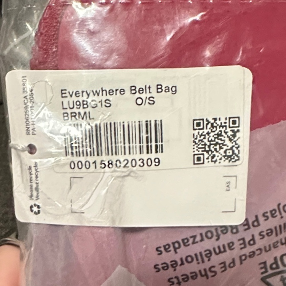 BRAND NEW UNOPENED- Lululemon Dark Pink Everywhere Belt Bag - Picture 2 of 4